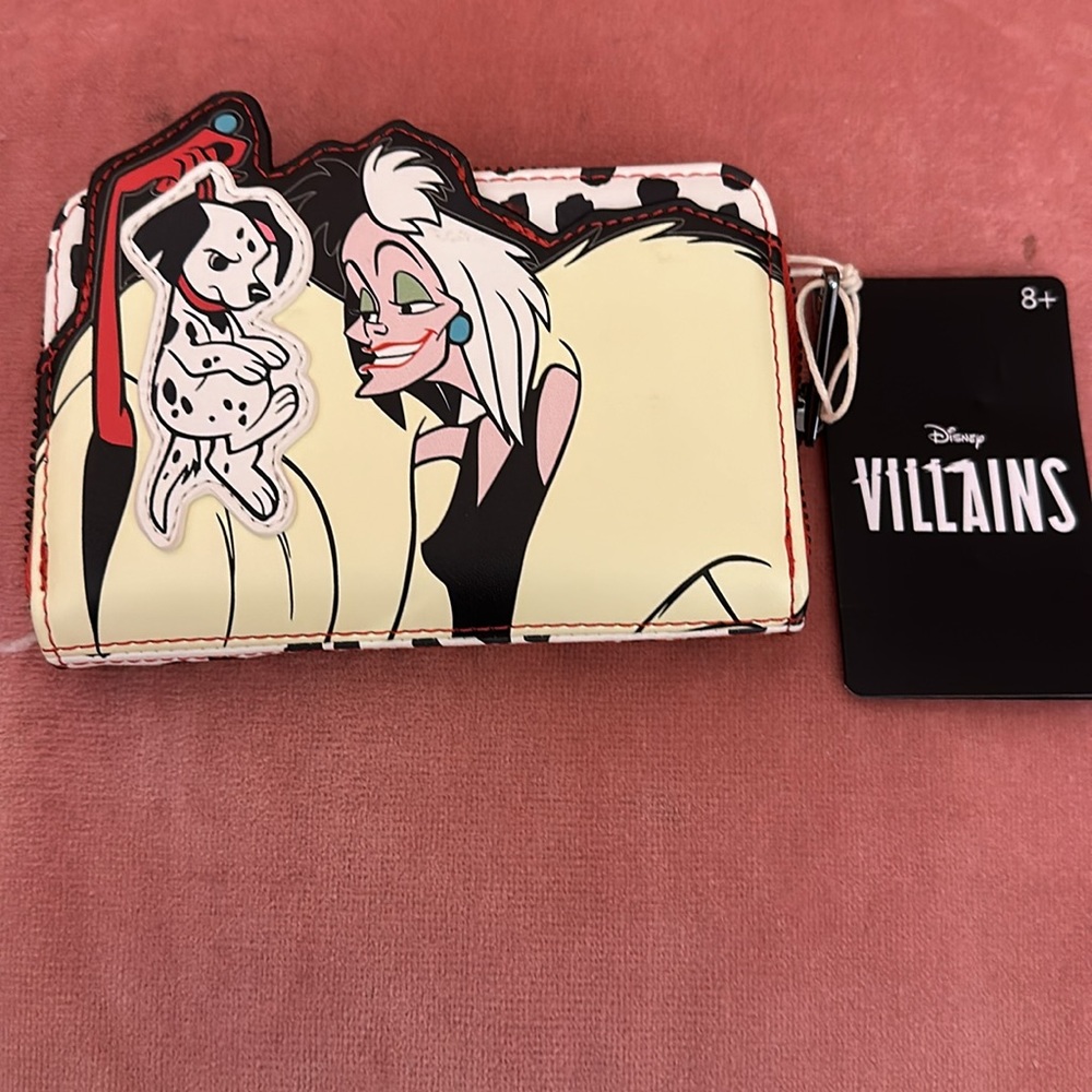 Brand new 101 Dalmatians Loungefly Wallet